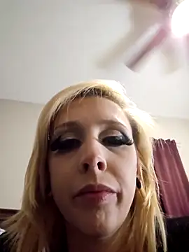 AmethystFoxx online show from 03/07/25, 04:11