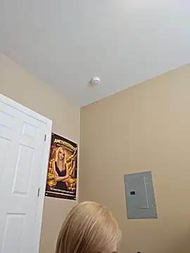 AmethystFoxx online show from 03/16/26, 06:54