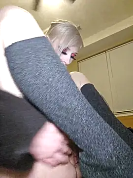 AmethystFoxx online show from 12/01/25, 11:27