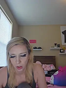 AmethystFoxx online show from 05/28/26, 05:30