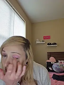 AmethystFoxx online show from 06/11/26, 05:32
