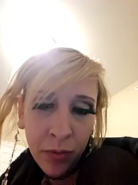 AmethystFoxx online show from 03/30/26, 05:31