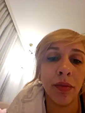 AmethystFoxx online show from 02/28/26, 06:35