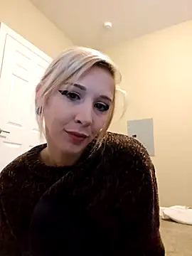 AmethystFoxx online show from 12/18/25, 10:13
