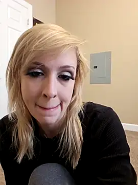 AmethystFoxx online show from 04/04/26, 05:19