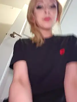 AmethystFoxx online show from 04/12/26, 05:27