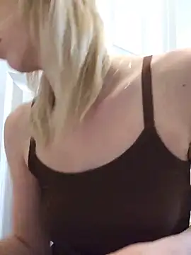 AmethystFoxx online show from 05/14/26, 07:33