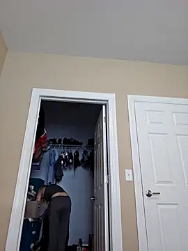 AmethystFoxx online show from 09/29/25, 07:52