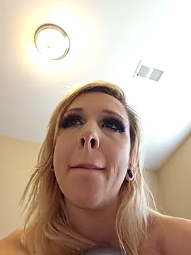 AmethystFoxx online show from 05/11/26, 06:49