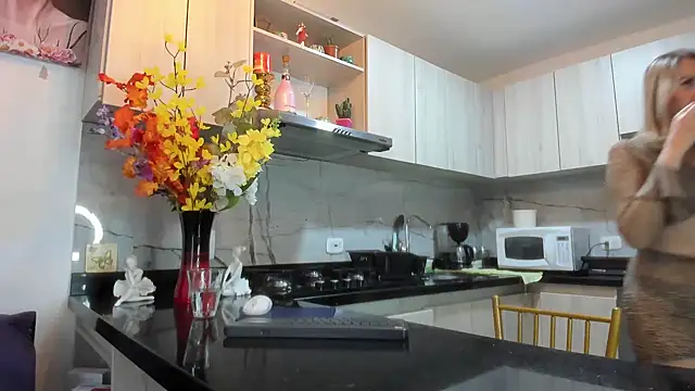 ashleymilf 1 online show from 11/08/25, 03:04