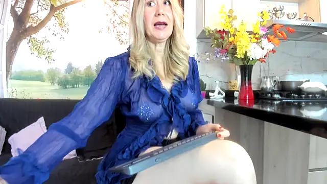 ashleymilf 1 online show from 03/29/26, 05:03