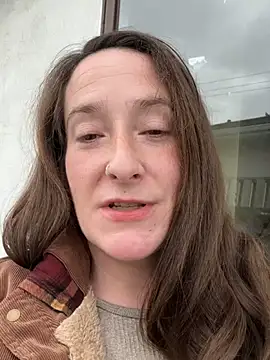 Mini And The Bear online show from 04/13/26, 05:28