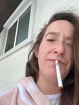 Mini And The Bear online show from 02/27/26, 04:29