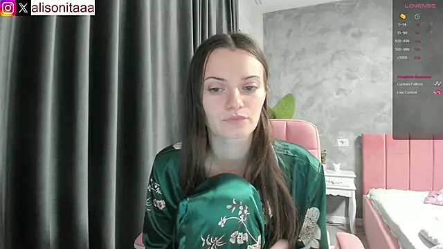 daddysgirl2222 online show from 03/12/25, 11:33