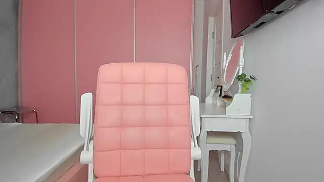 daddysgirl2222 online show from 09/21/25, 08:08