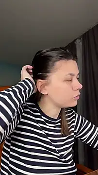 Snapshot of NinaVI chatting on 02/02/25, 05:58 NinaVI online show from 02/02/25, 05:58