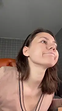 Snapshot of NinaVI chatting on 09/14/25, 06:30 NinaVI online show from 09/14/25, 06:30