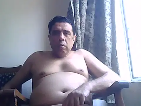 Snapshot of brilliant9 chatting on 06/07/26, 04:07 brilliant9 online show from 06/07/26, 04:07
