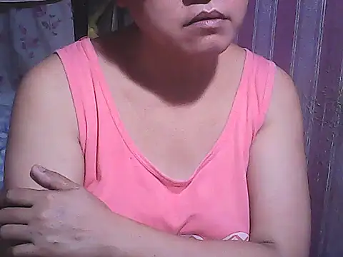 Snapshot of sweetsosie18 chatting on 11/17/25, 02:59 sweetsosie18 online show from 11/17/25, 02:59