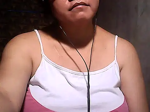 sweetsosie18 online show from 02/22/26, 08:17