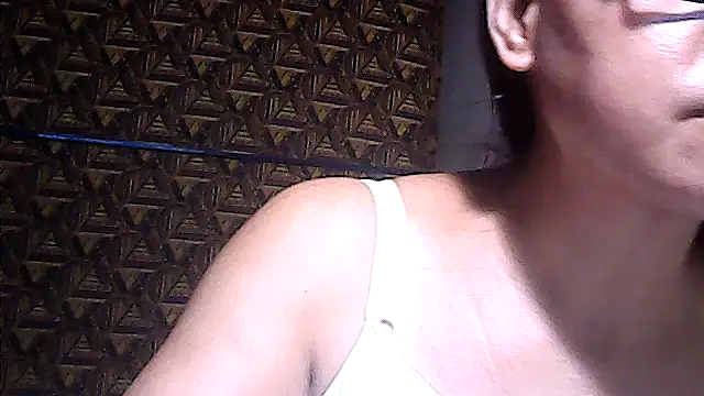 sweetsosie18 online show from 07/12/26, 10:16