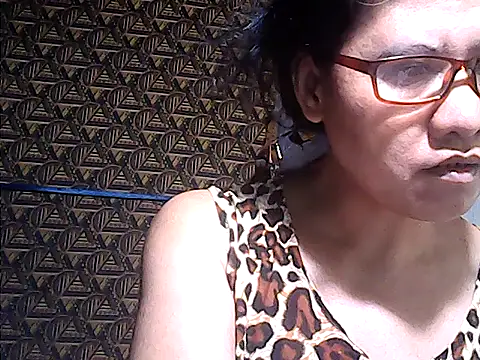 sweetsosie18 online show from 06/11/26, 01:49