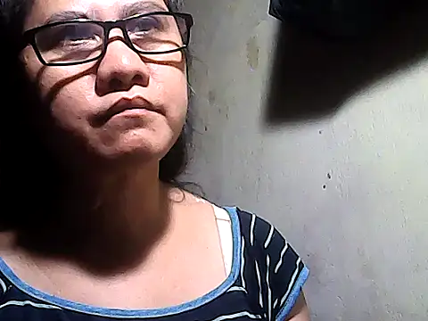 sweetsosie18 online show from 12/23/25, 06:45