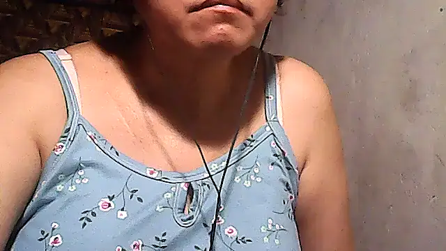 sweetsosie18 online show from 02/08/26, 11:46