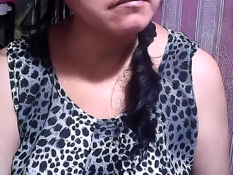 Snapshot of sweetsosie18 chatting on 11/14/25, 07:12 sweetsosie18 online show from 11/14/25, 07:12