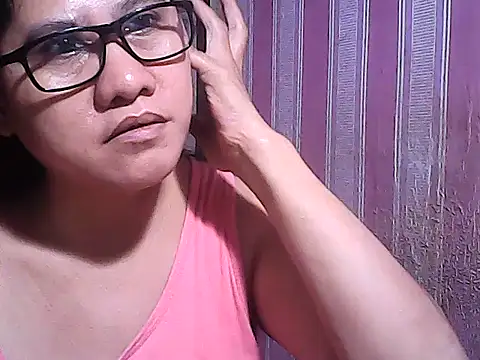 Snapshot of sweetsosie18 chatting on 11/16/25, 02:55 sweetsosie18 online show from 11/16/25, 02:55