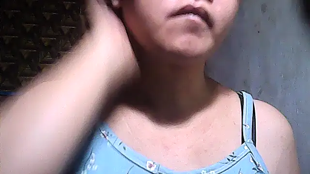 sweetsosie18 online show from 05/09/26, 07:56