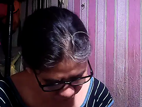 Snapshot of sweetsosie18 chatting on 11/22/25, 06:56 sweetsosie18 online show from 11/22/25, 06:56