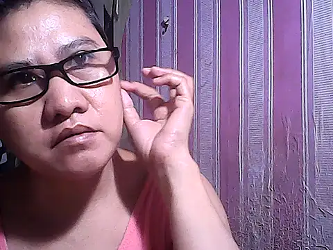 Snapshot of sweetsosie18 chatting on 10/29/25, 07:51 sweetsosie18 online show from 10/29/25, 07:51