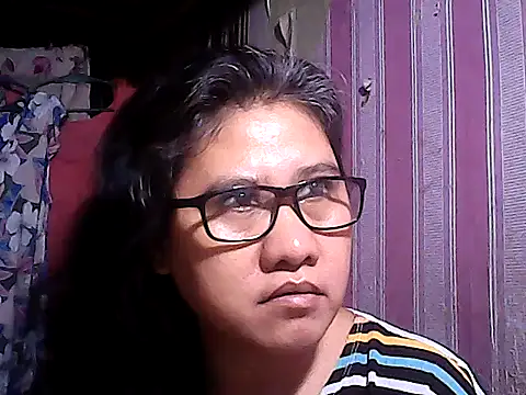 Snapshot of sweetsosie18 chatting on 10/31/25, 09:00 sweetsosie18 online show from 10/31/25, 09:00