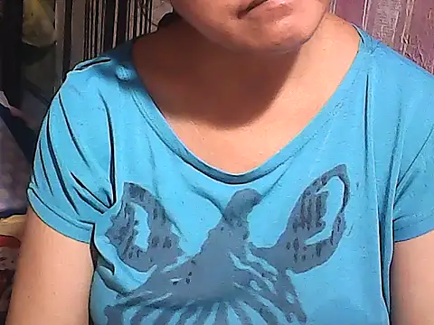 Snapshot of sweetsosie18 chatting on 11/20/25, 05:52 sweetsosie18 online show from 11/20/25, 05:52