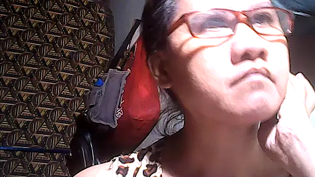 sweetsosie18 online show from 05/26/26, 10:46