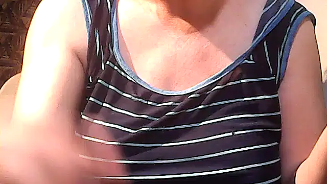 Snapshot of sweetsosie18 chatting on 12/03/25, 03:55 sweetsosie18 online show from 12/03/25, 03:55