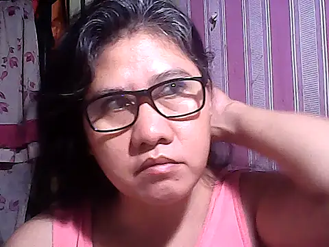 Snapshot of sweetsosie18 chatting on 11/05/25, 08:45 sweetsosie18 online show from 11/05/25, 08:45