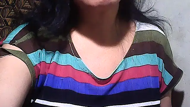 Snapshot of sweetsosie18 chatting on 12/03/25, 02:12 sweetsosie18 online show from 12/03/25, 02:12