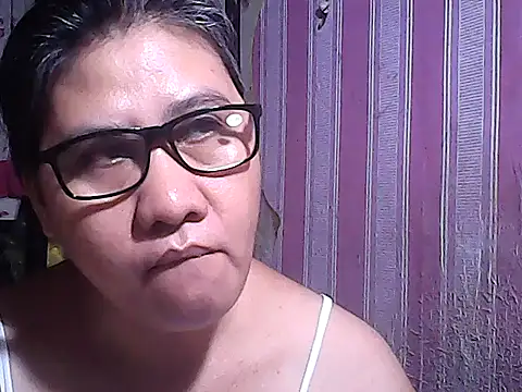 Snapshot of sweetsosie18 chatting on 10/29/25, 07:57 sweetsosie18 online show from 10/29/25, 07:57