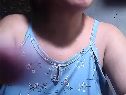 sweetsosie18 online show from 05/15/26, 10:57