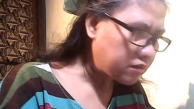 Snapshot of sweetsosie18 chatting on 12/15/25, 05:52 sweetsosie18 online show from 12/15/25, 05:52