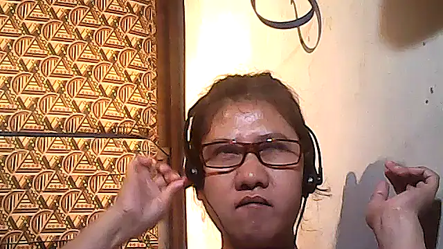 sweetsosie18 online show from 02/09/26, 11:52