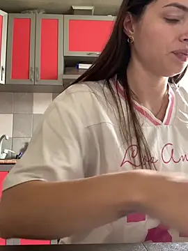 SeducingYoghourt online show from 03/26/26, 12:03