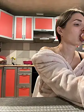 SeducingYoghourt online show from 11/08/25, 03:48