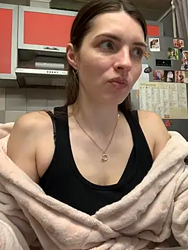 Snapshot of SeducingYoghourt chatting on 02/20/25, 04:03 SeducingYoghourt online show from 02/20/25, 04:03