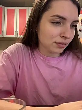 SeducingYoghourt online show from 02/15/26, 04:17