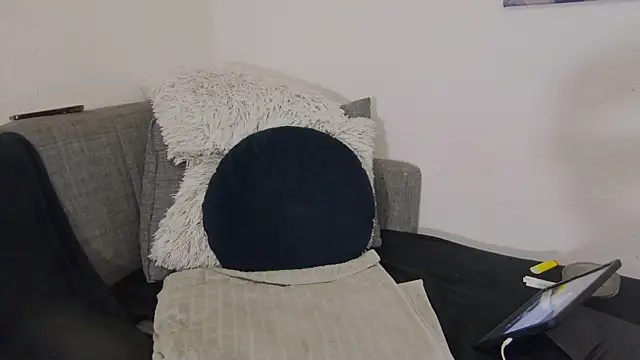 AlishyaJoi online show from 10/13/25, 09:38