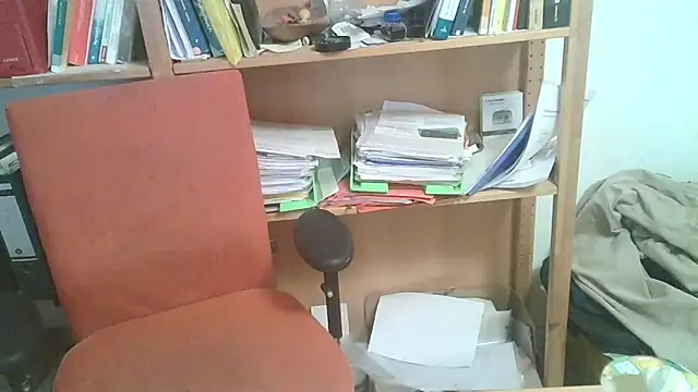 Snapshot of makau1 chatting on 05/20/26, 08:06 makau1 online show from 05/20/26, 08:06