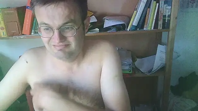 Snapshot of makau1 chatting on 07/18/26, 06:49 makau1 online show from 07/18/26, 06:49